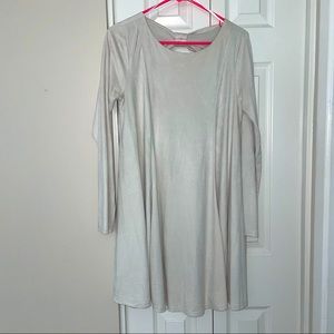 White Velvet Long Sleeve T-Shirt Dress